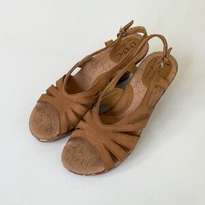 B.O.C Comfort Wedge Sandals Leather Slingback‎ Floral Detail Size 9